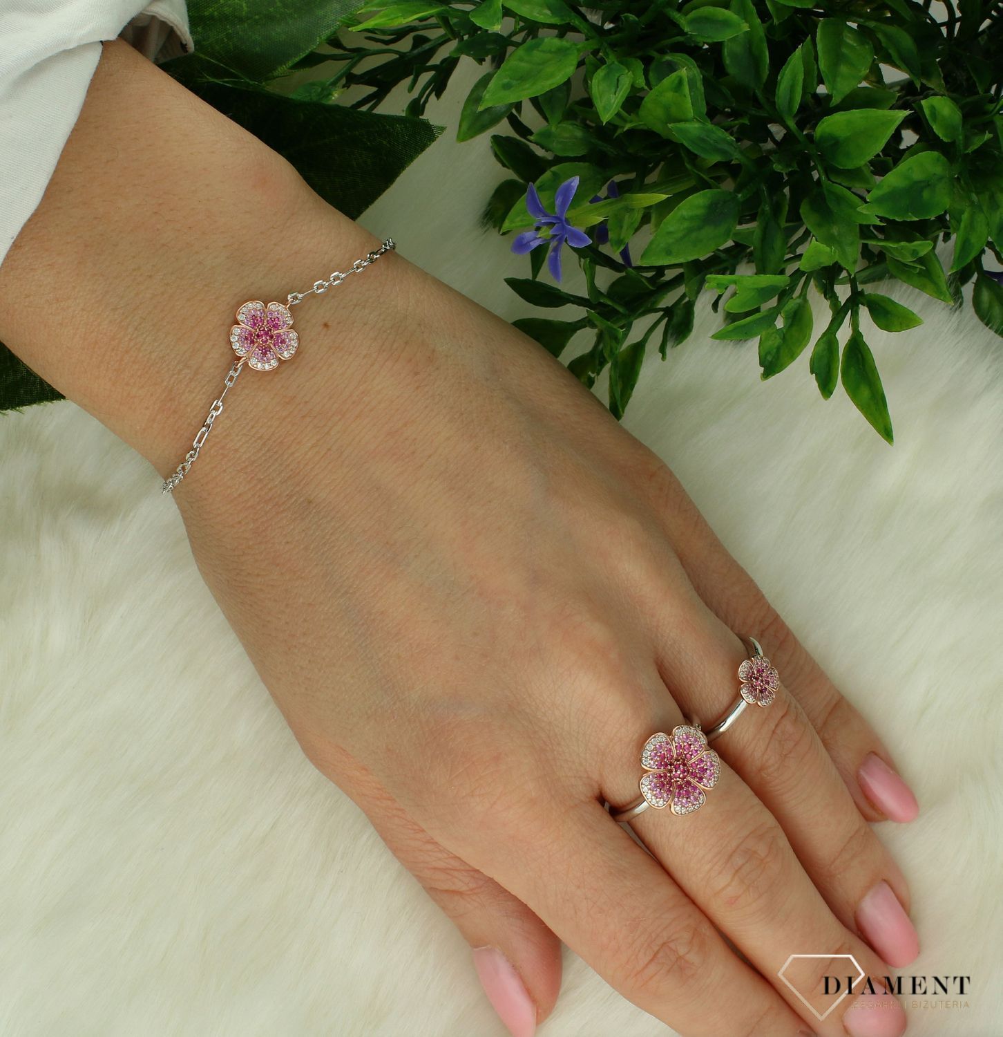 Pierścionek damski srebrny 925 z Różowym kwiatkiem Nomination 241100 010.jpg